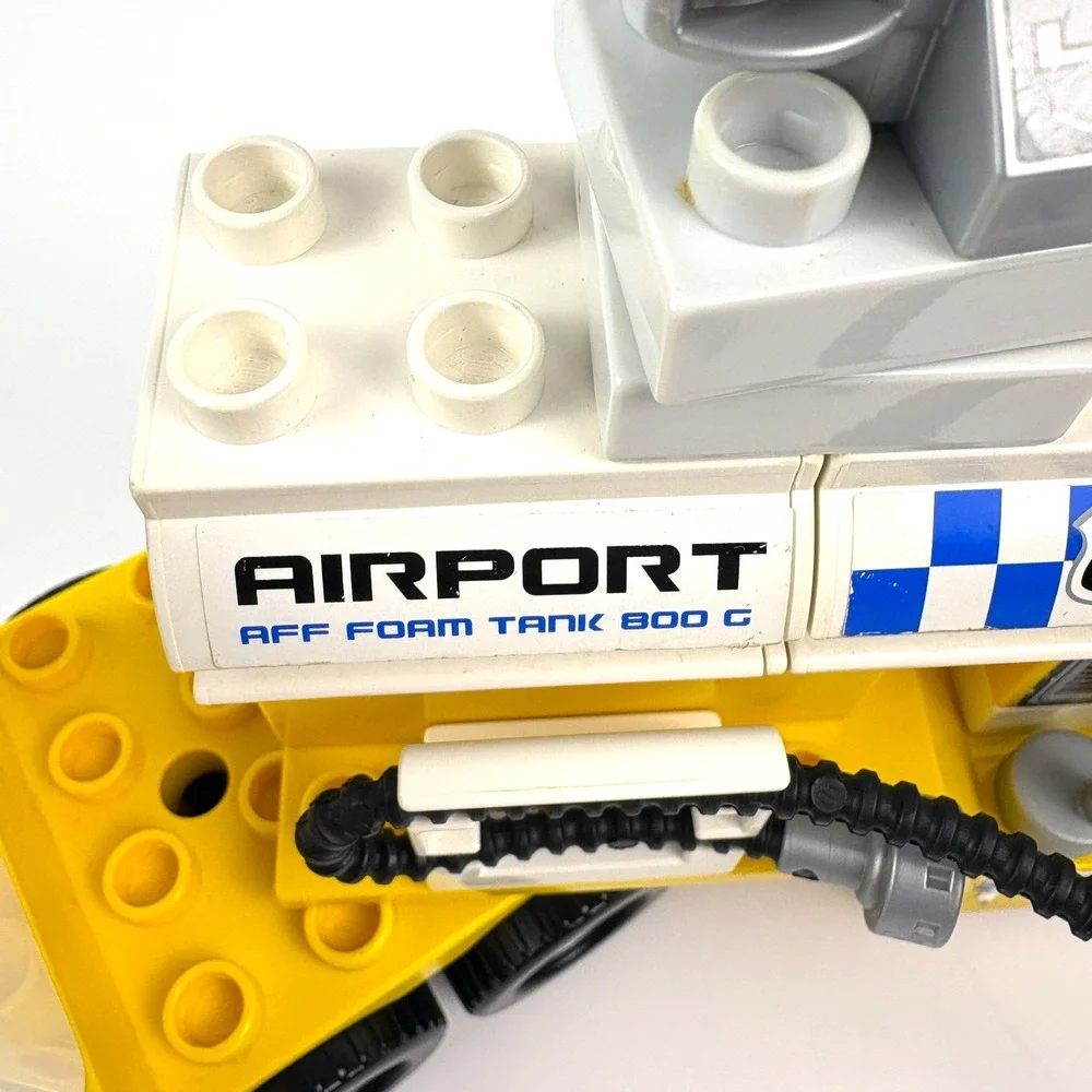 VTG‎ Lego Duplo 7844 Airport Rescue Truck Box Minifigures Partial Manual *READ